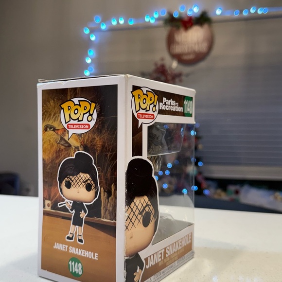 Funko Parks and Recreation Janet Snakehole Figure - NEVER opened - Picture 12 of 12